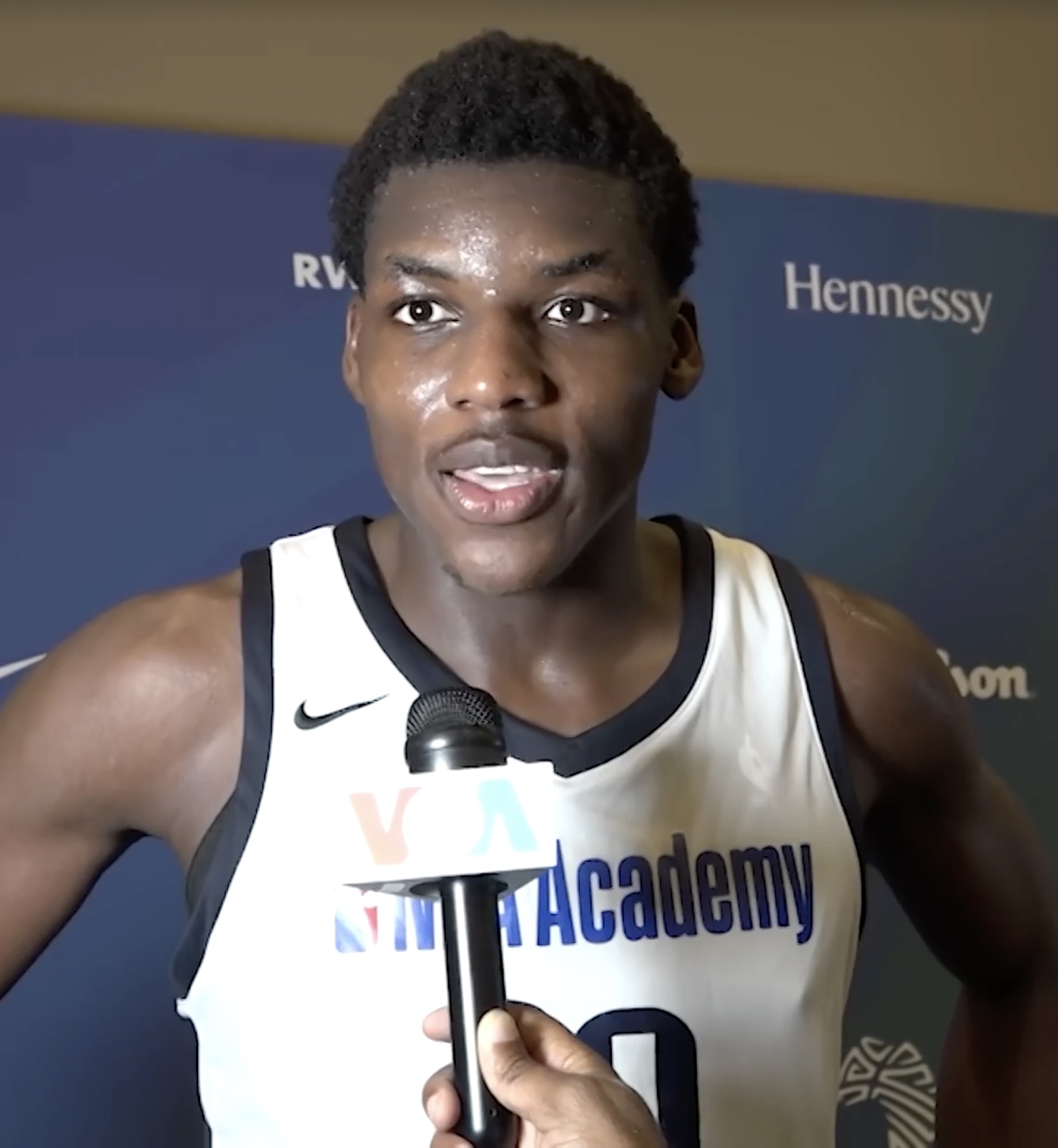 Naismith DPOY Rueben Chinyelu Returns to Florida, Gators Set for 2026-27 Season